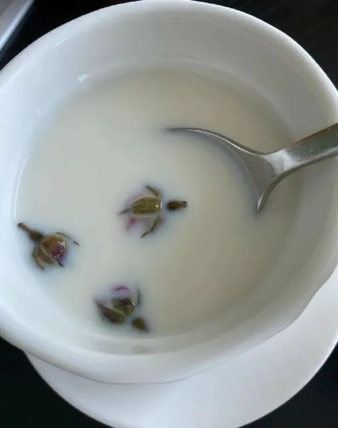 小足浴店的技師質(zhì)量竟然這么高？插圖9
