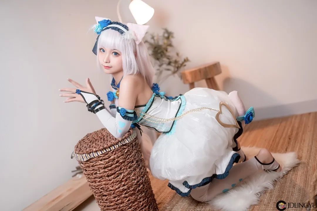 妹子絲襪都破了，好心疼??！插圖27