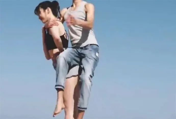 有這種身材還會在乎臉嗎？插圖15