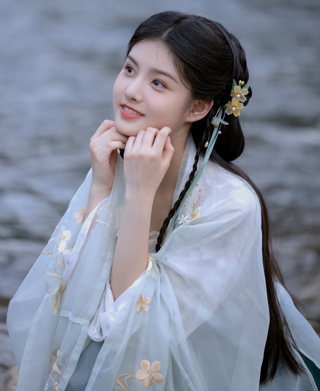 14歲童星拍國風(fēng)cos多絕 美成了神仙姐姐劉亦菲？插圖5
