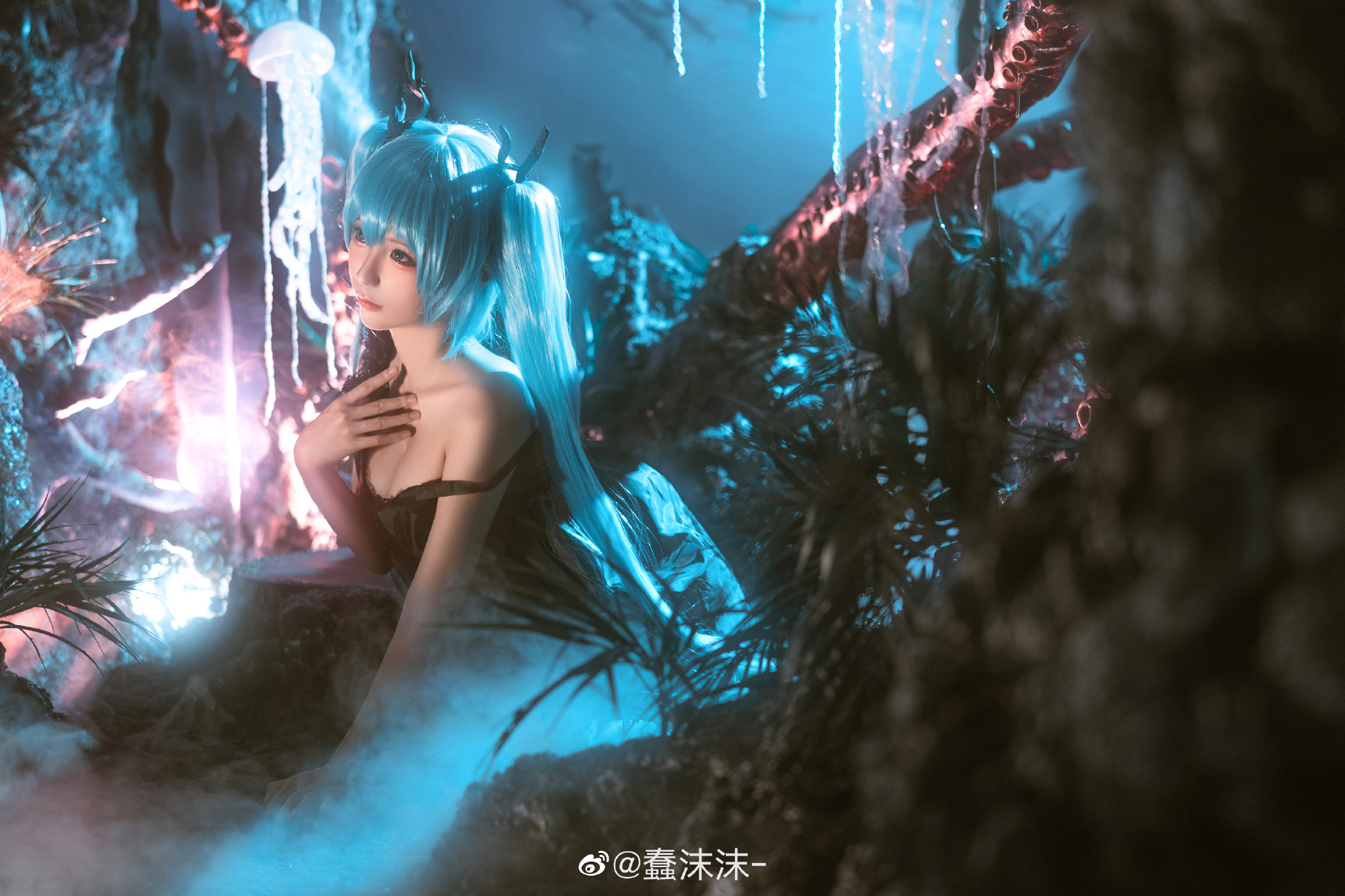 文藝復(fù)古！蠢沫沫推出初音未來深海少女主題作品插圖3