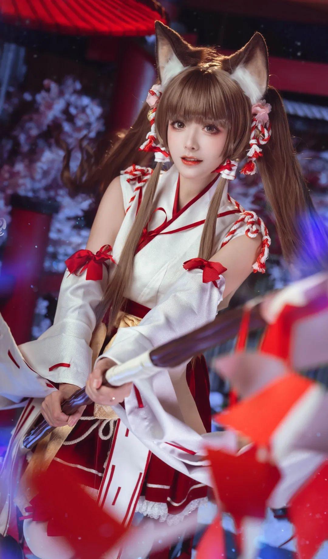 優(yōu)莉娜，俏皮的巫女《盾之勇者成名錄：浪潮》插圖4