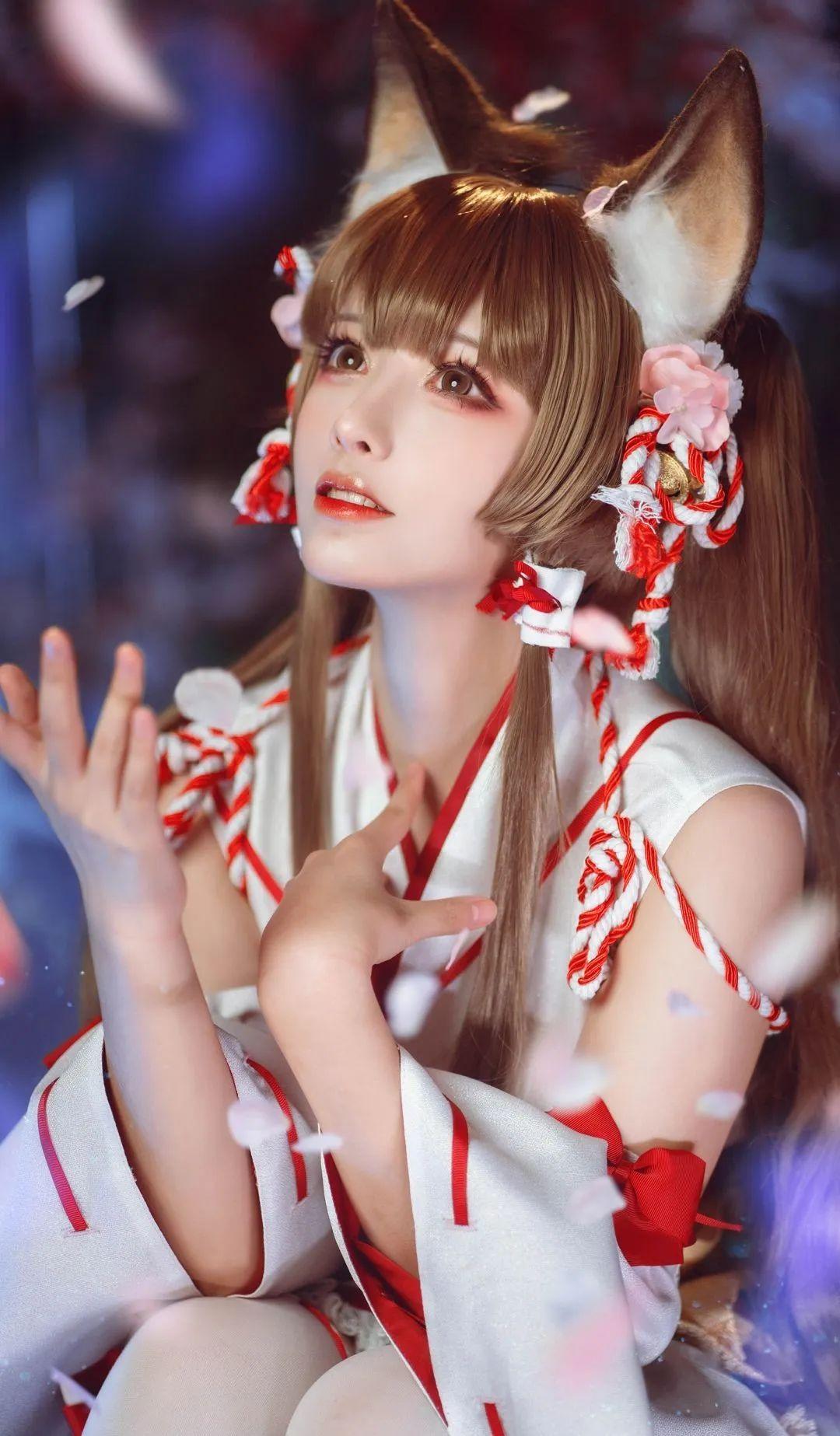 優(yōu)莉娜，俏皮的巫女《盾之勇者成名錄：浪潮》插圖3